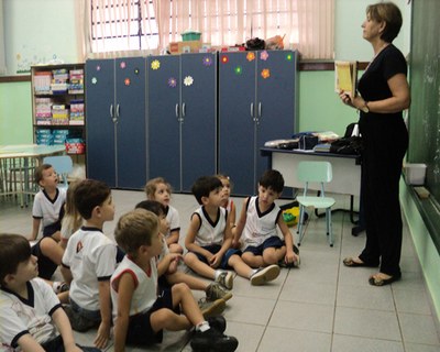 Acolhida e apresentação da Bíblia