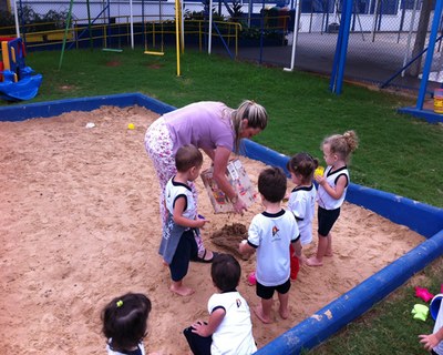 Aula de movimento no parque - mini maternal (manhã)