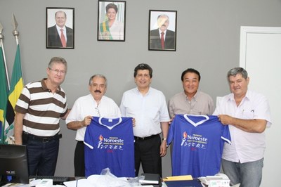 Direções se reunem com Prefeito Municipal para parceria esportiva