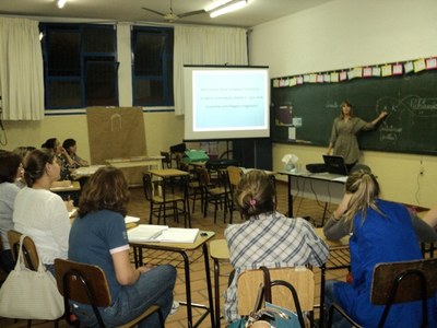 Docentes do Instituto Noroeste se reúnem para Capacitação de Matemática