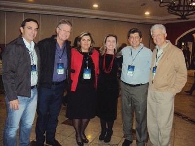 Gestores do IMED participam de Congresso Internacional