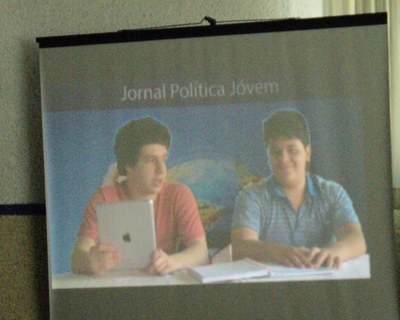 O jovem e a política, educação, religião e família